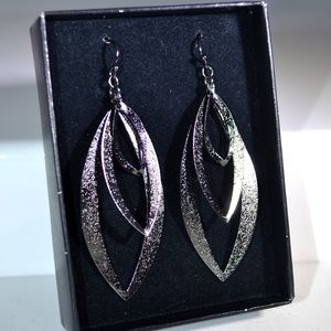 Vintage Avon drop earrings