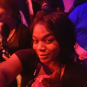 Meet your Posher, Sheena