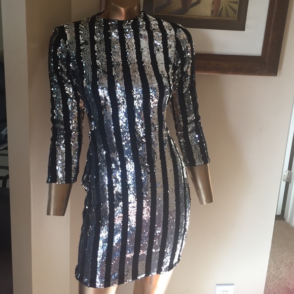 New sequin on velvet mini dress - Picture 1 of 4