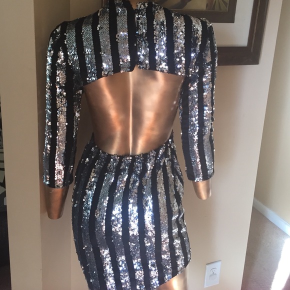 New sequin on velvet mini dress - Picture 2 of 4