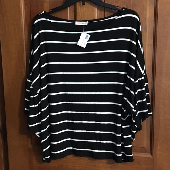 3/4 length bell sleeved top