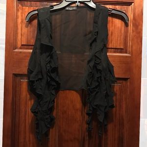 Metropark Ruffle Vest