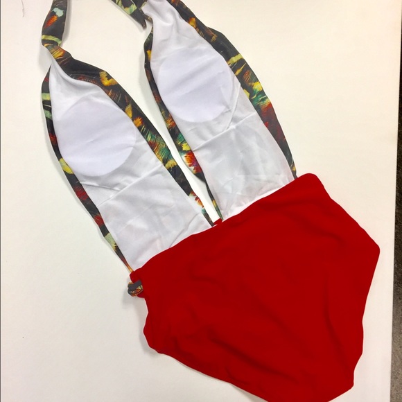 Red swimming suite one piece sw178 - Picture 3 of 3