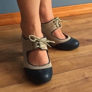 Navy and gray heels