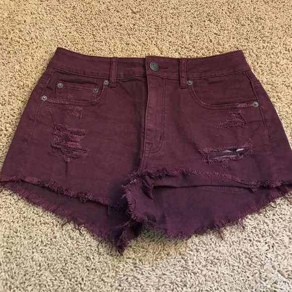 AMERICAN EAGLE maroon shorts