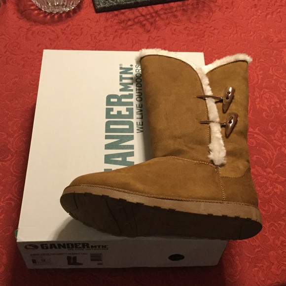 Flash sale!! Brand new ugg like boots