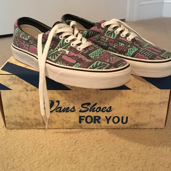 •patterned vans•