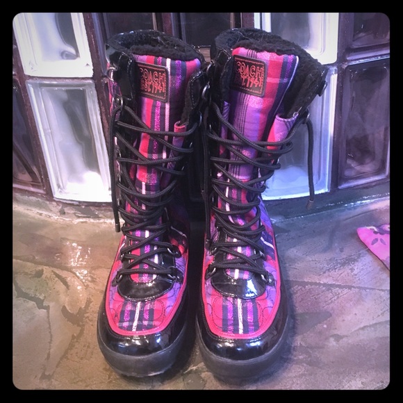 Coach poppy plaid snow boots (Peggy) size 8.5