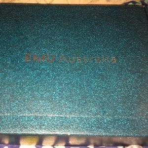 Emu Australia boots. NEVER WORN! size 7