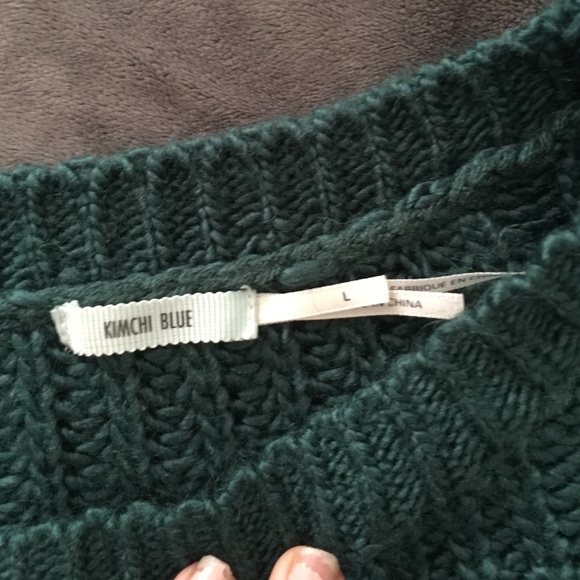 Cropped Sweater - Picture 3 of 3