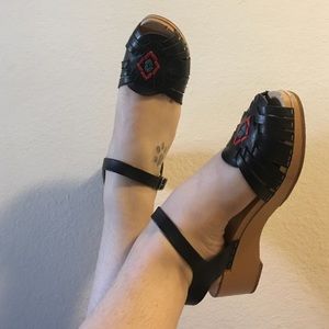 Swedish Hasbeens Huarache Debutant clogs!