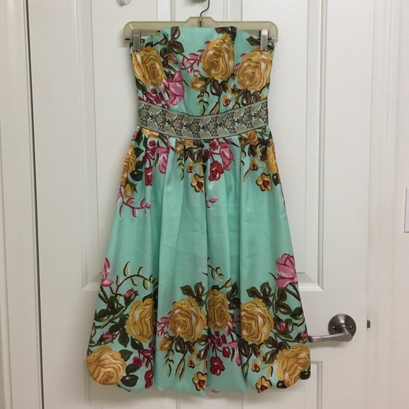 Flower strapless dress