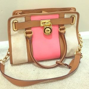 Michael Kors bag for sale GREAT CONDITION!