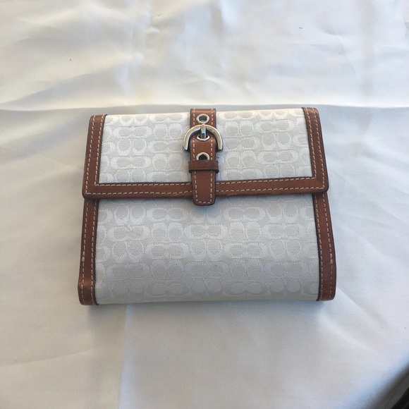 Versatile Coach wallet