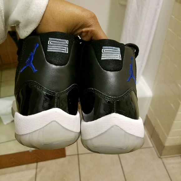 Air jordan space jams 2009 release - Picture 2 of 4