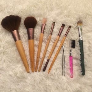 🛍 Moving Clear Out! Makeup Tools - MORE ADDED!