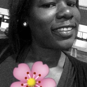 Meet your Posher, Shana