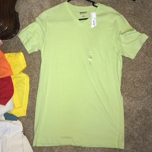 Small green Arizona T shirt. Never worn.
