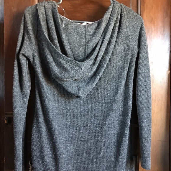 Gray lace sweater - Picture 2 of 2