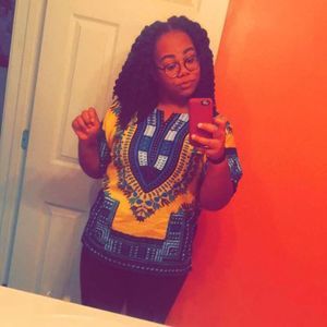 Meet your Posher, Leah