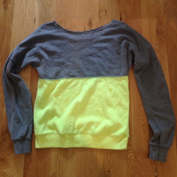 Color Block Sweater - Picture 3 of 3