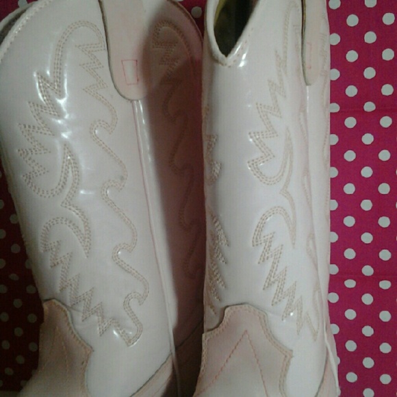 💖SOLD NOT FOR 💖NORDSTROM RACK Children Boot - Picture 3 of 4