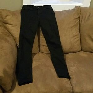 Paige Verdugo Ultra Skinny in black