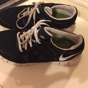 Nike free runs