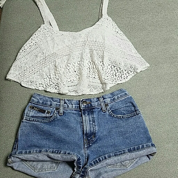 SALE🎉 Decree Lace Crop Top