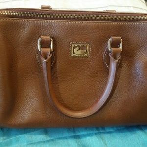 DOONEY SATCHEL