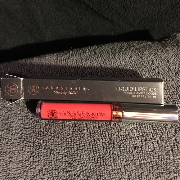 Anastasia Beverly Hills liquid lipstick