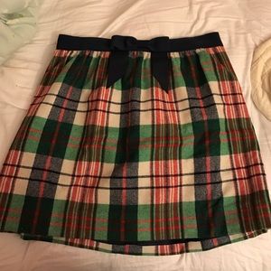 Vineyard vines holiday skirt