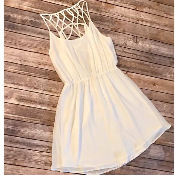 Lost April White Lattice Dress - Picture 2 of 8