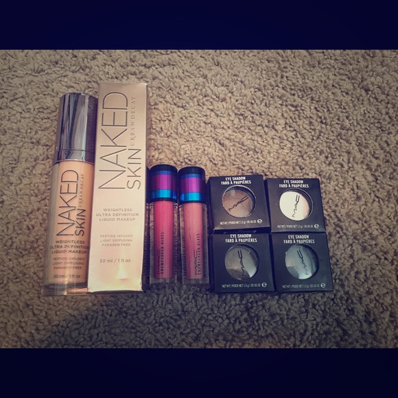 Mac and urban decay bundle!