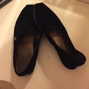 Black and purple TOMS