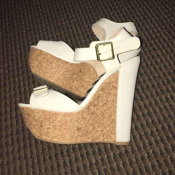💕 Cute wedges!