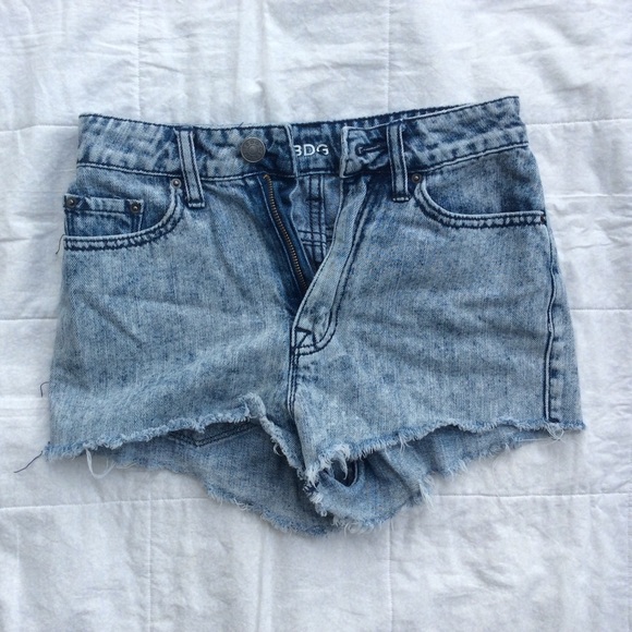 Urban Outfitters BDG High Rise Acid Wash Shorts - Picture 2 of 4