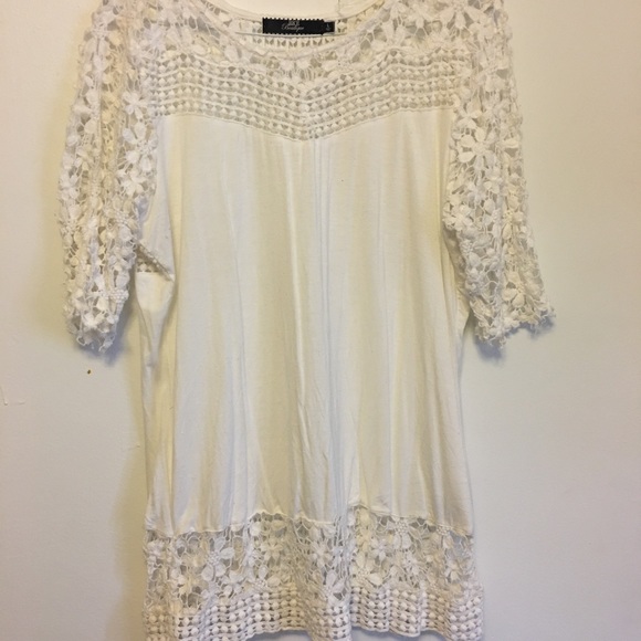 BKE Boutique white lace shirt