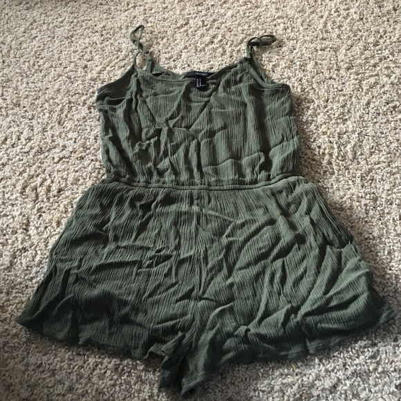 OLIVE GREEN ROMPER