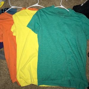 3 for 1 price. Bundle. American Eagle t shirts.