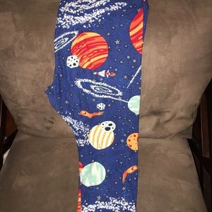 T&C LuLaRoe Planet Leggings EUC