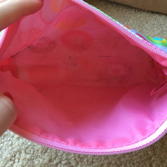 Clinique Cosmetic Bag - Picture 2 of 2