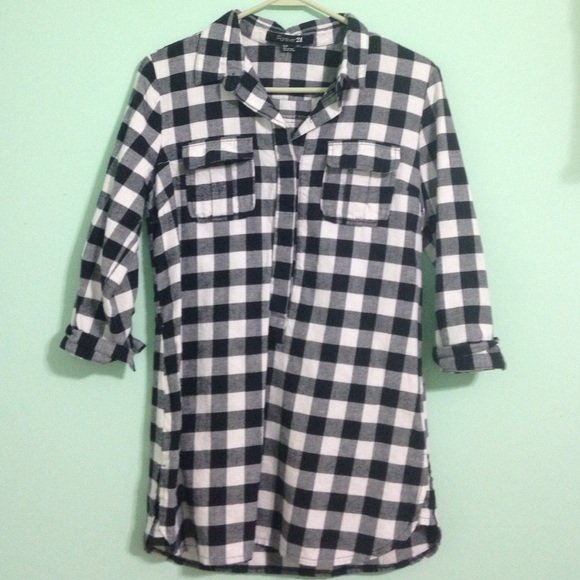 Black and white gingham tunic shirt