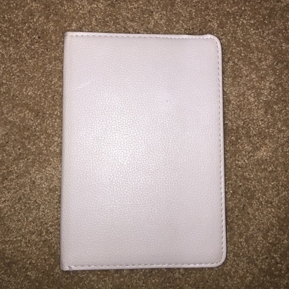 White iPad Mini Case - Picture 2 of 4