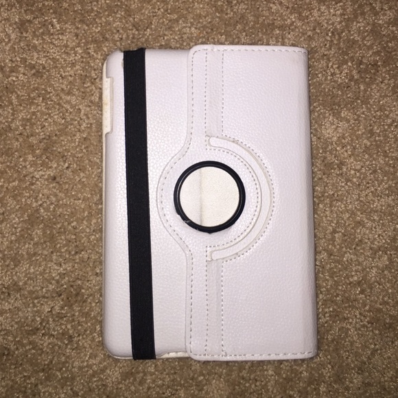 White iPad Mini Case - Picture 3 of 4