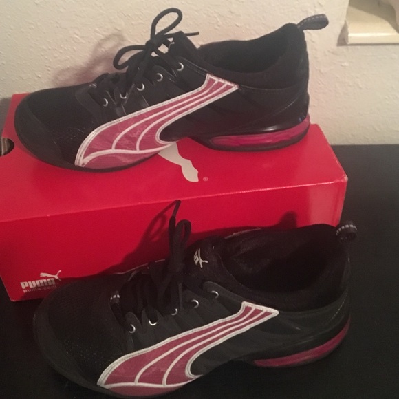 Puma black & pink tennis shoes