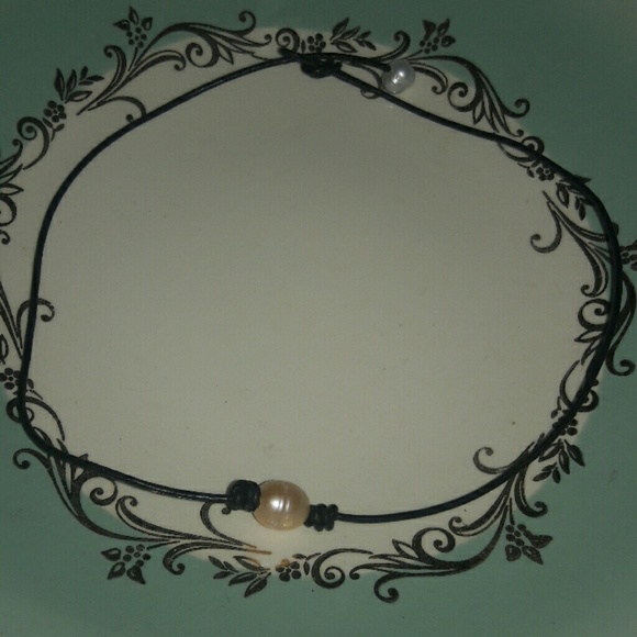 Peach pearl choker black leather hot necklace - Picture 2 of 3