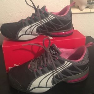 Puma Grey & Pink Sz 8.5 Tennis Shoes