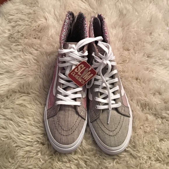 Vans Shoes - VANS slim classic