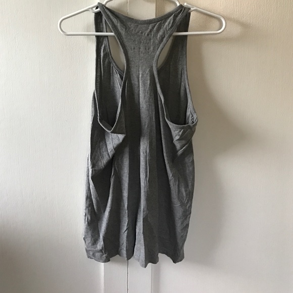 Nike Bundle: Sports bra and tank - Picture 4 of 4